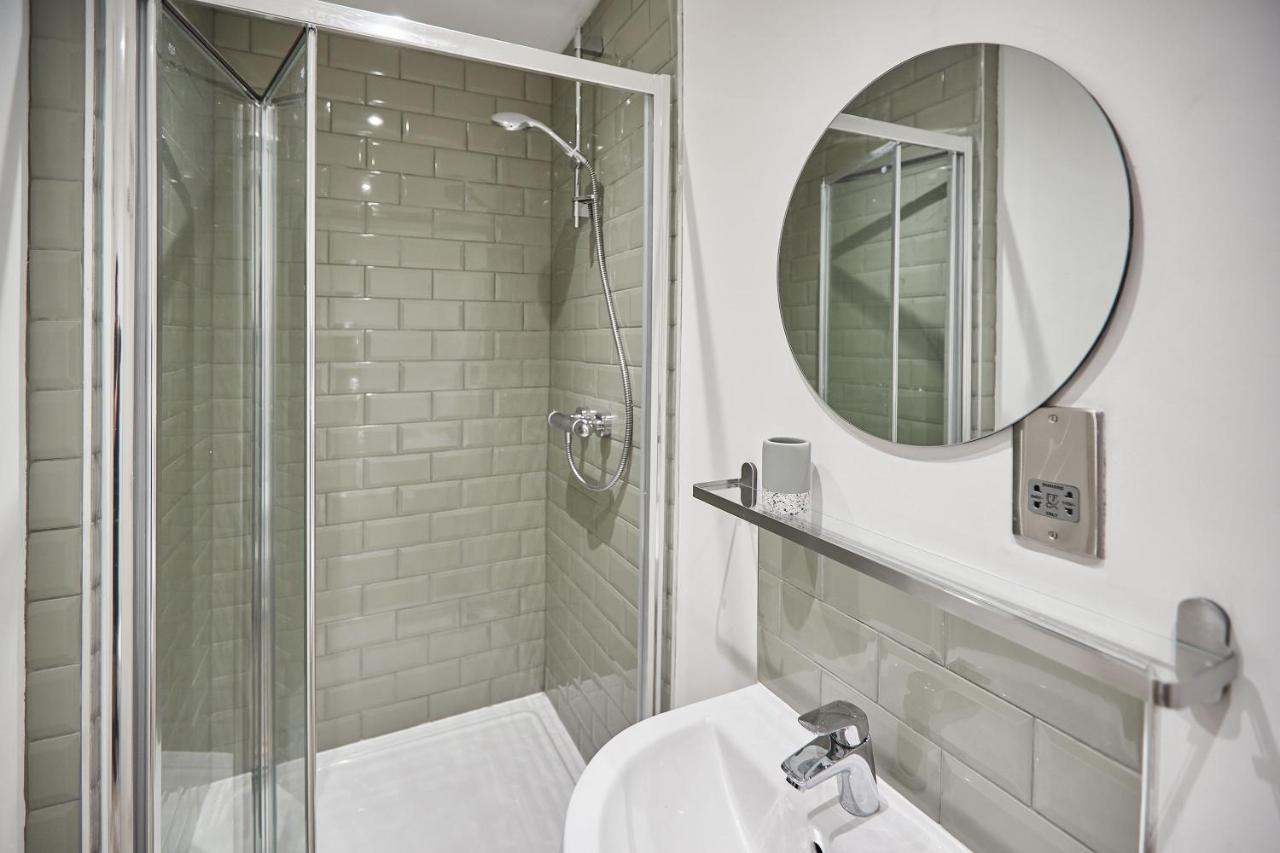 Host & Stay - High Street Apartments Caernarfon Esterno foto